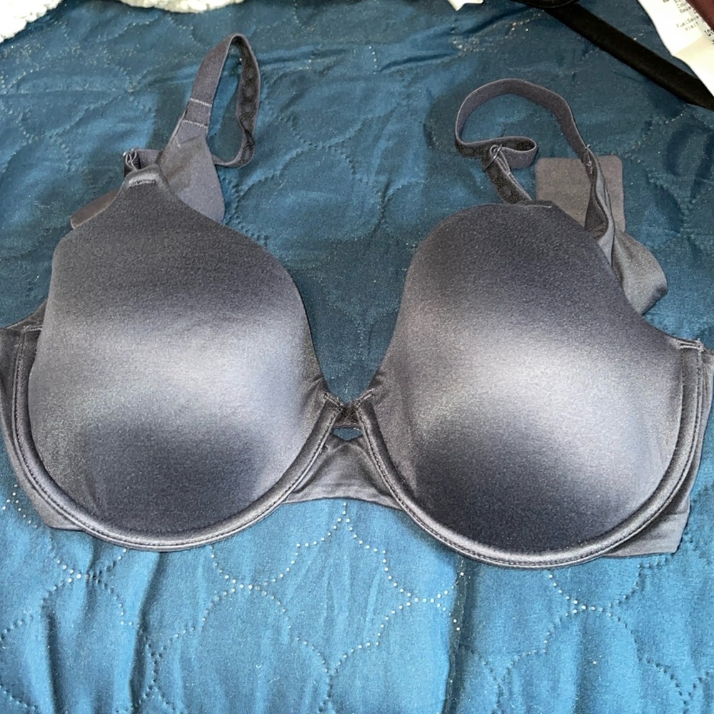 Padded underwire bra, blue, never worn no tags